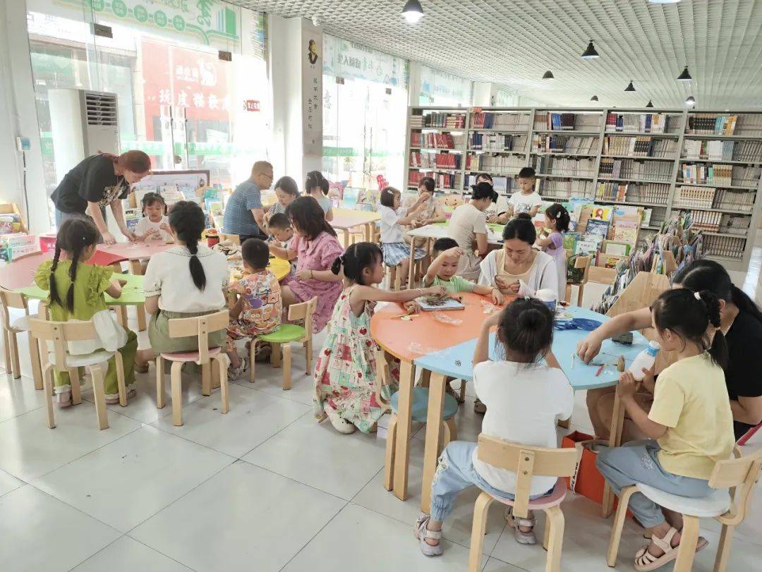 宜宾图情7月刊｜宜宾市公共图书馆全民阅读热点资讯