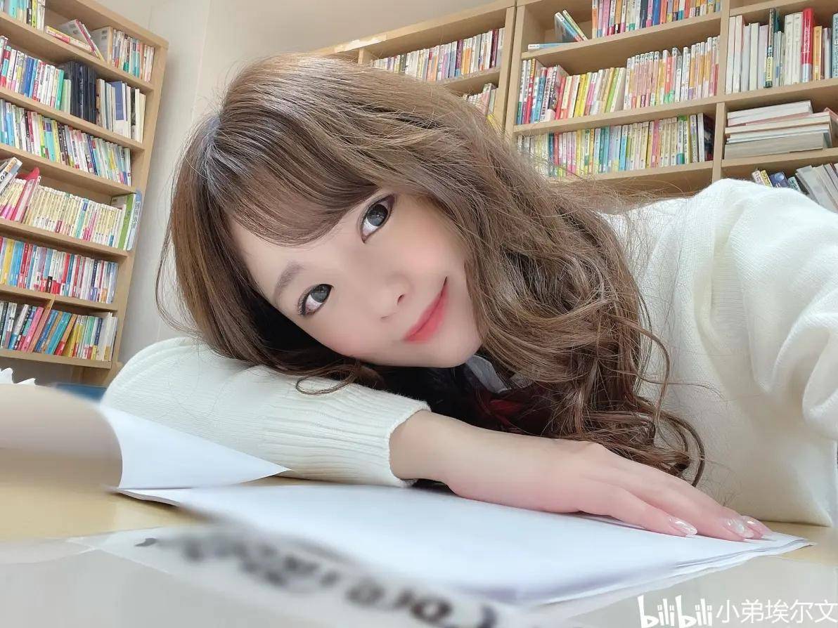高桥圣子，藤浦惠，凉森玲梦时尚动态